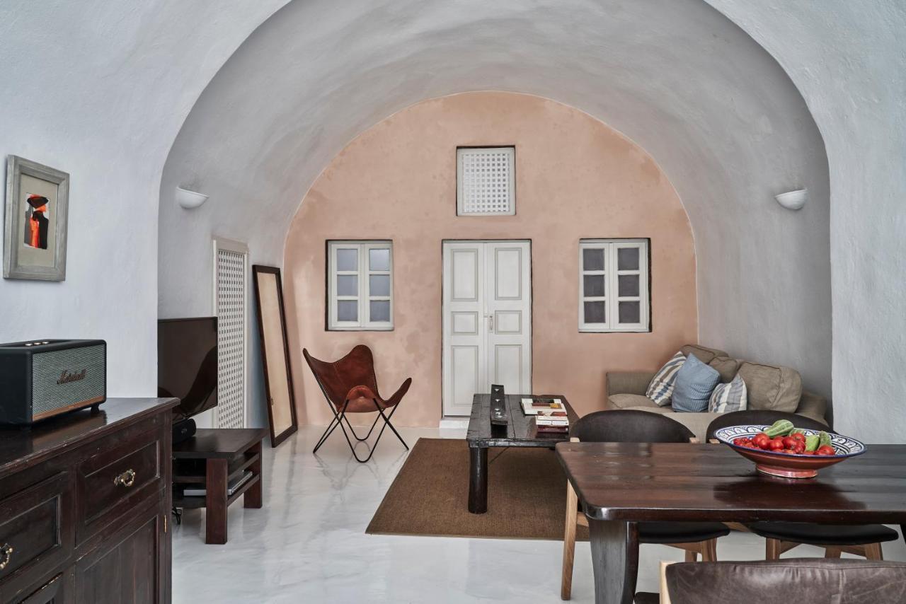 2 Bedroom Charming Villa With Outdoors Jacuzzi Megalochori  Extérieur photo